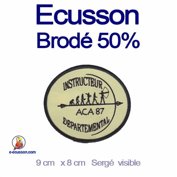 Ecusson ovale brodé à 50%